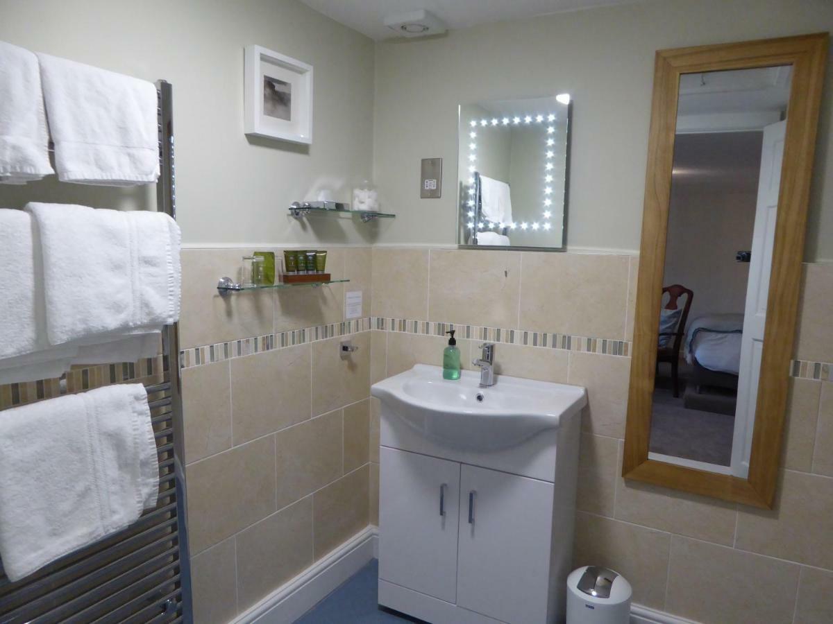 The Grange Guest House 브레컨 외부 사진